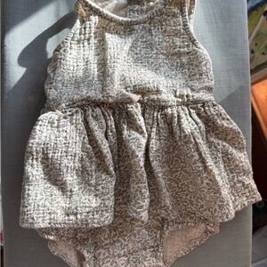 Quincy Mae Floral Bubble Romper Dress 12–18M Organic Cotton Baby Outfit